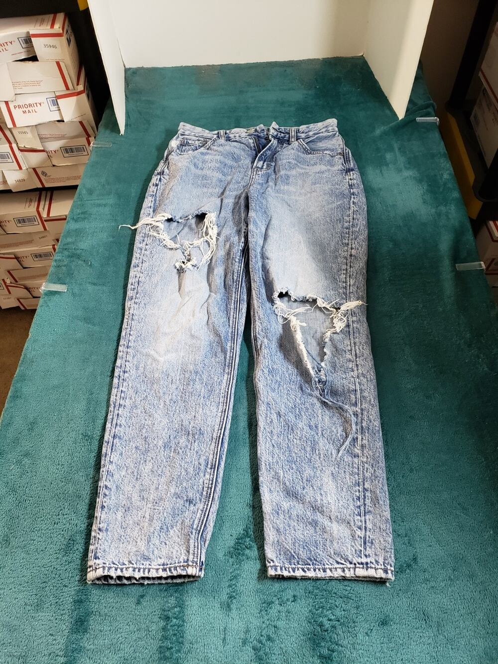 American Eagle Jeans Size 0 Womens Blue Distressed Pants Mid Rise Curvy Mom